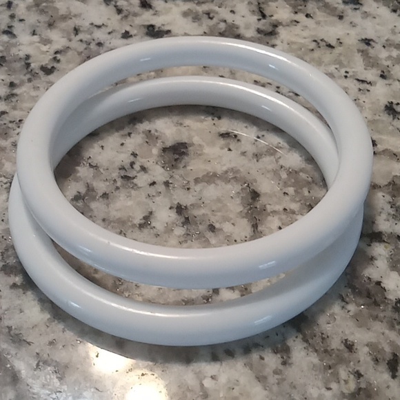 White Glossy Plastic Bangles - Set of 2 - Picture 2 of 3